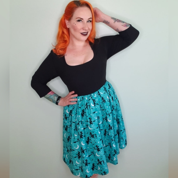 Vivacious vixen apparel - Picture 3 of 3